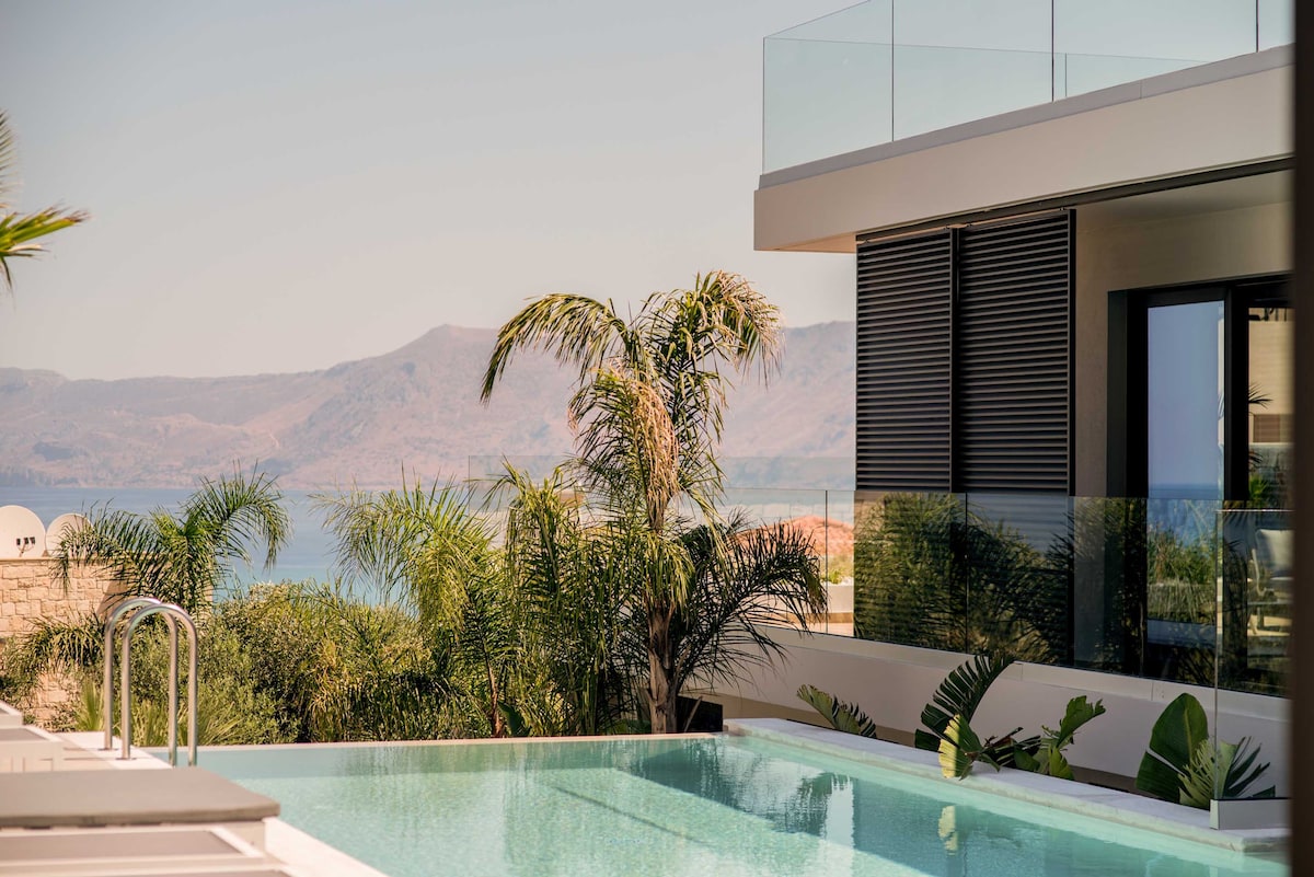 Stunning Villa I Luxury, seaview & infinity pools