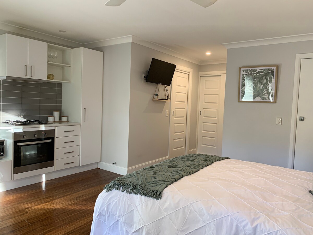 绿色房间-靠近CBD和海滩的标准双人床单间公寓