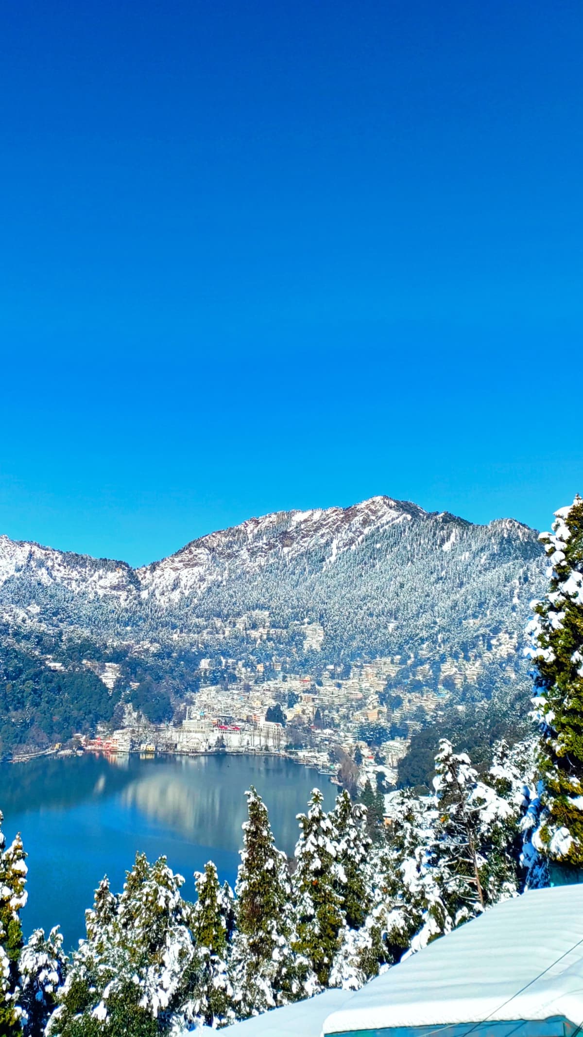 Nainital Budget Stay with Wifi + Lake View