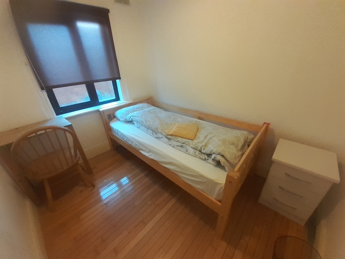 Single bedroom in shared house