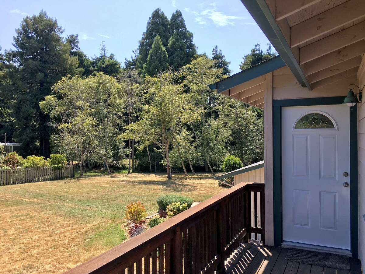 Mendocino Co.放松的太平洋红杉度假酒店