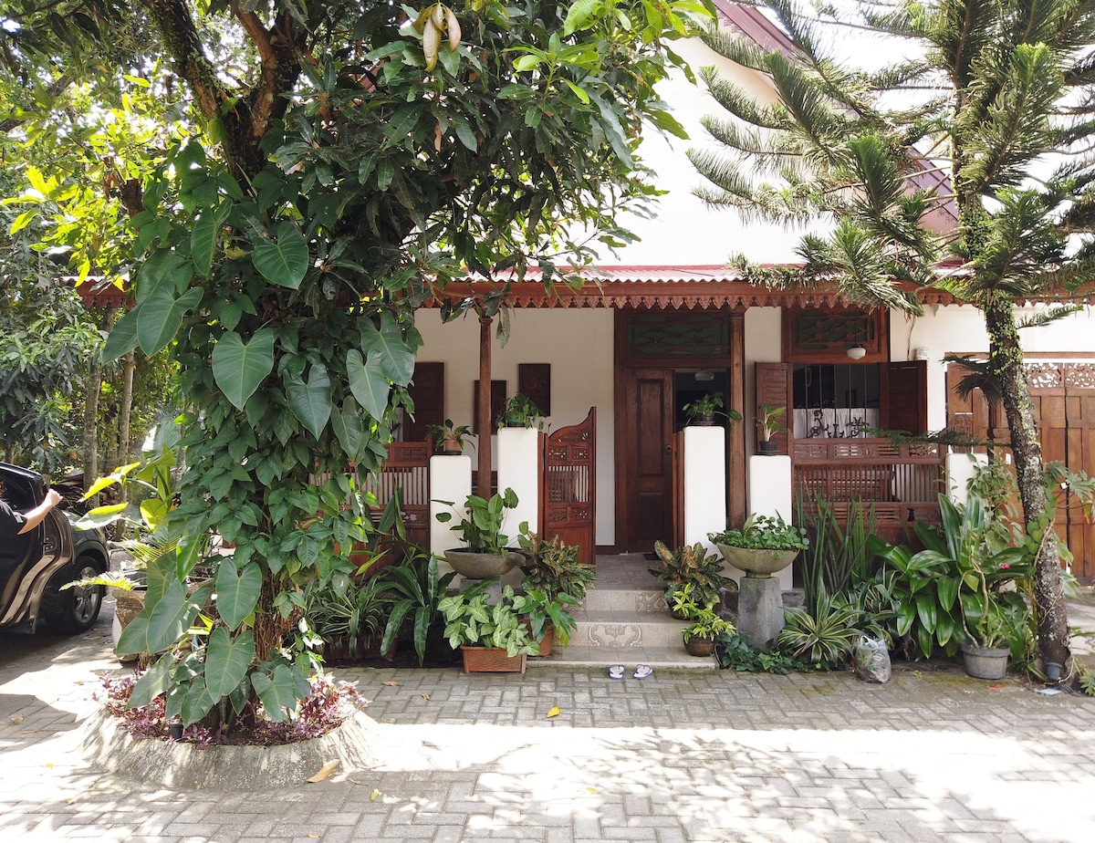Omah Tentrem ：半传统爪哇住宅