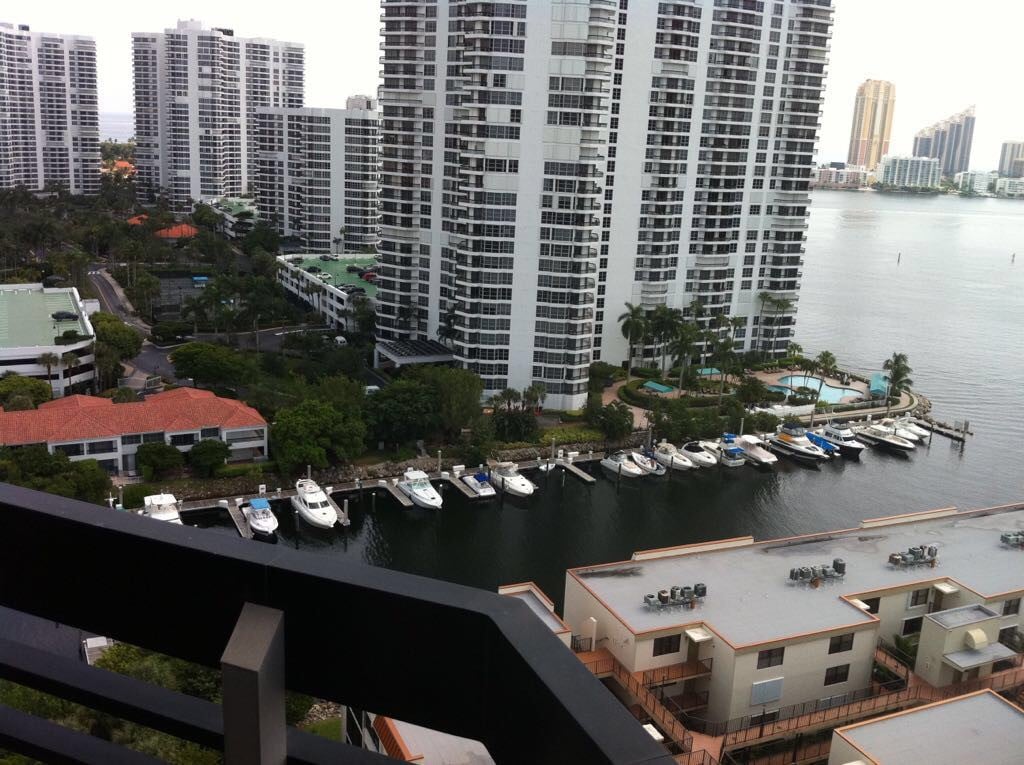 Aventura Sunny Isles Beach. Unbeatable location.