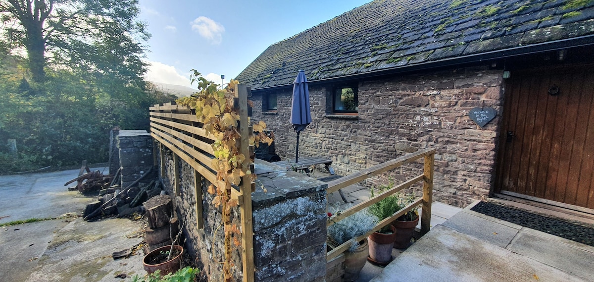 位于Brecon Beacons的美丽的17th Century Hayloft