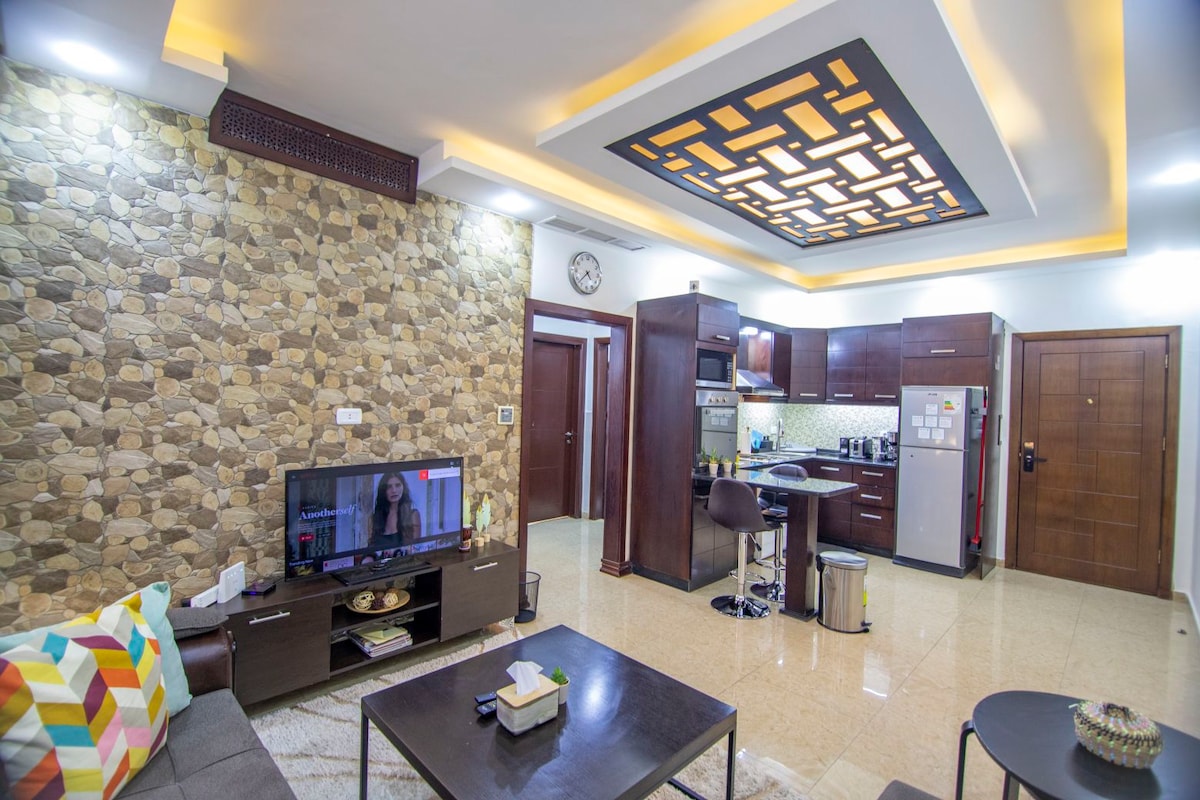 Stylish 2 Bedroom Apartment Near Embassy