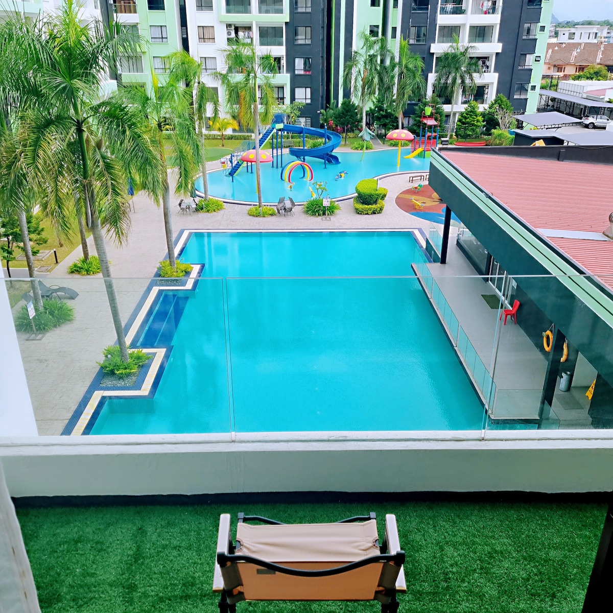 B36PoolView@Waterpark Manhattan Ipoh Netflix