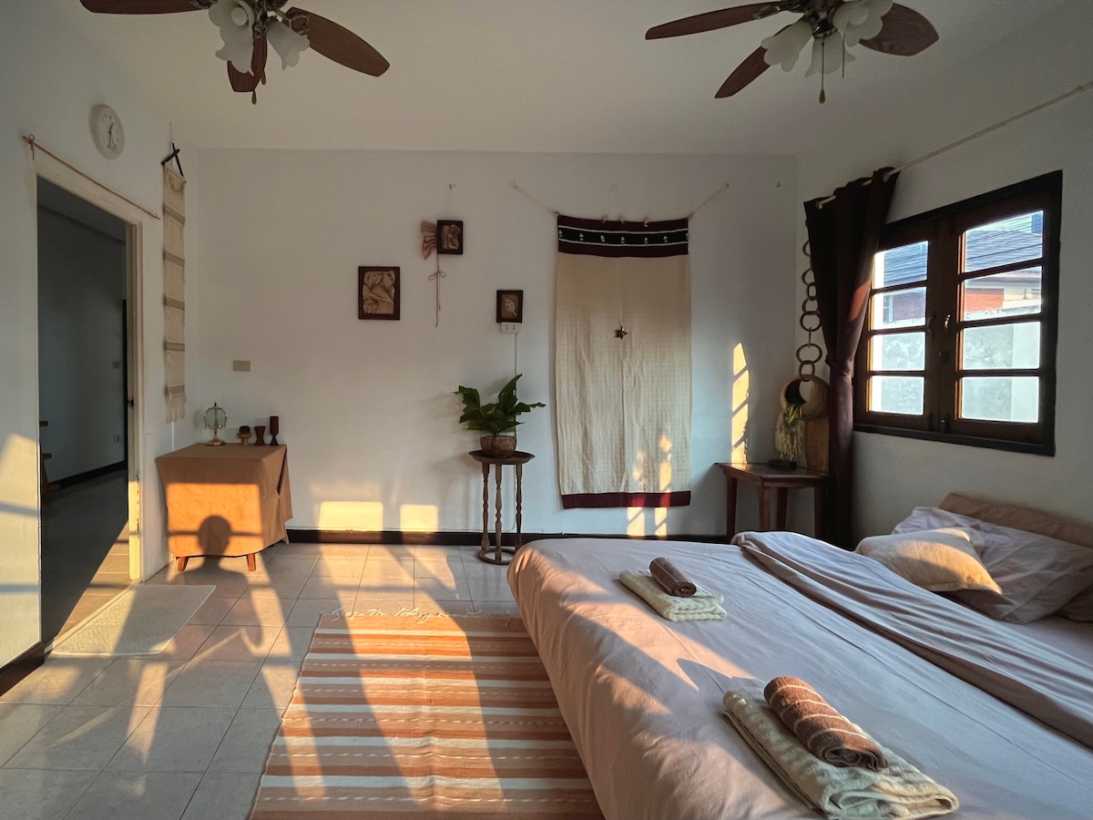 [Around Suandok]Sunset vibe AC-room/Pet-friendly