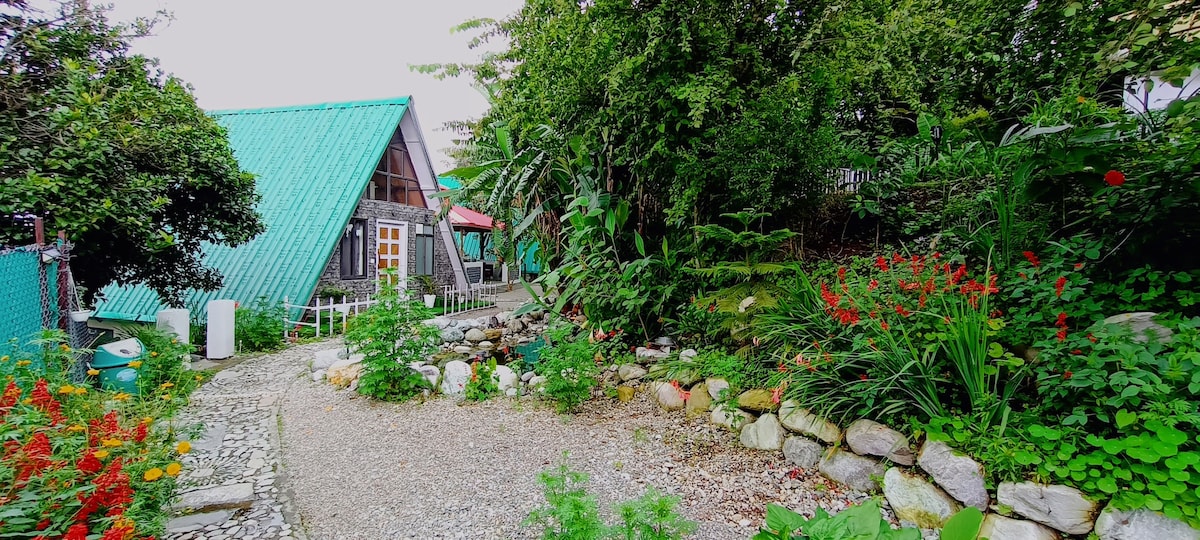 Gadeni Stays : A-frame cottage at Naukuchiatal