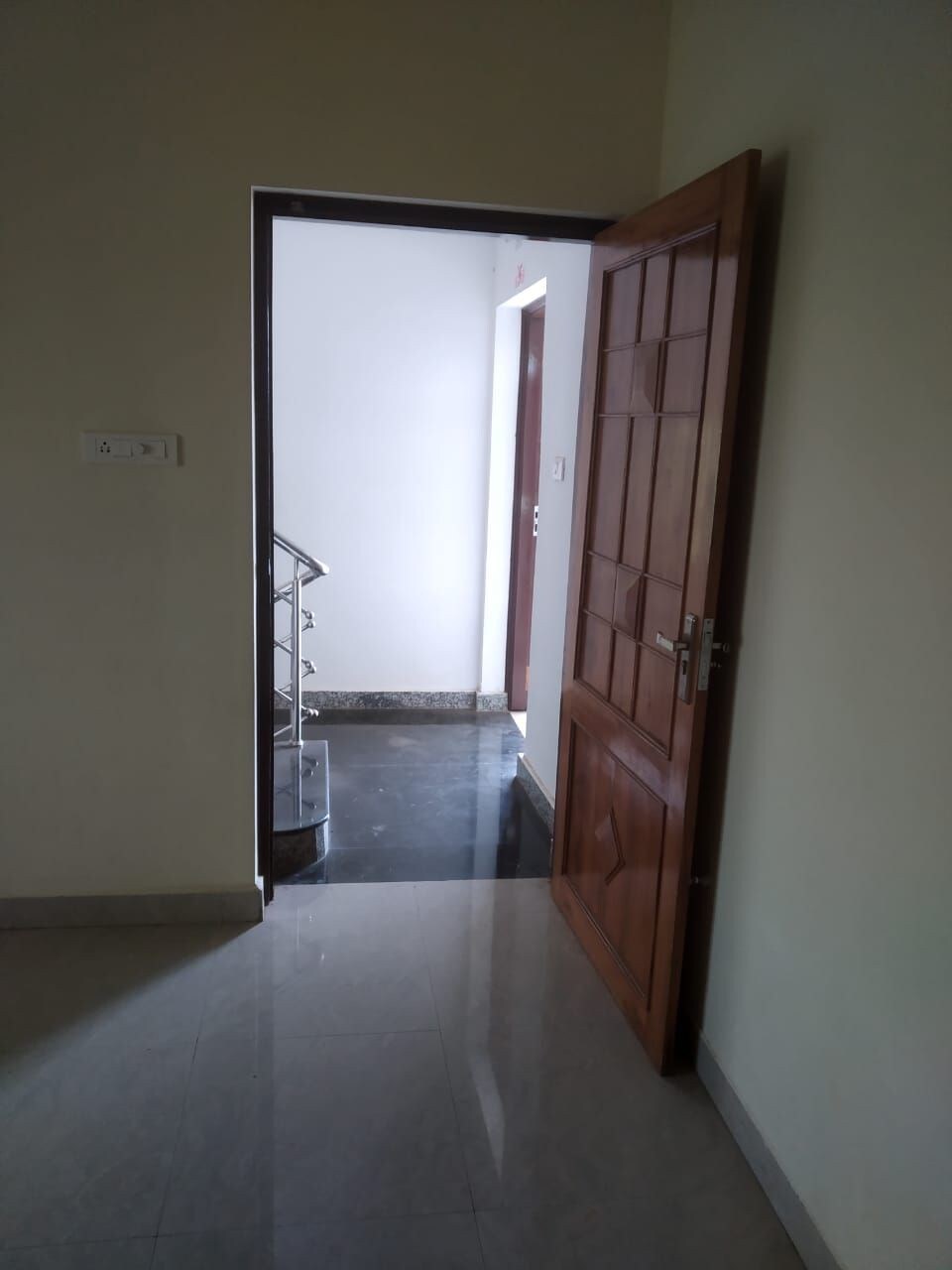 Lovely 2-Bed Room Fully Furnished Flat Available for Rent.