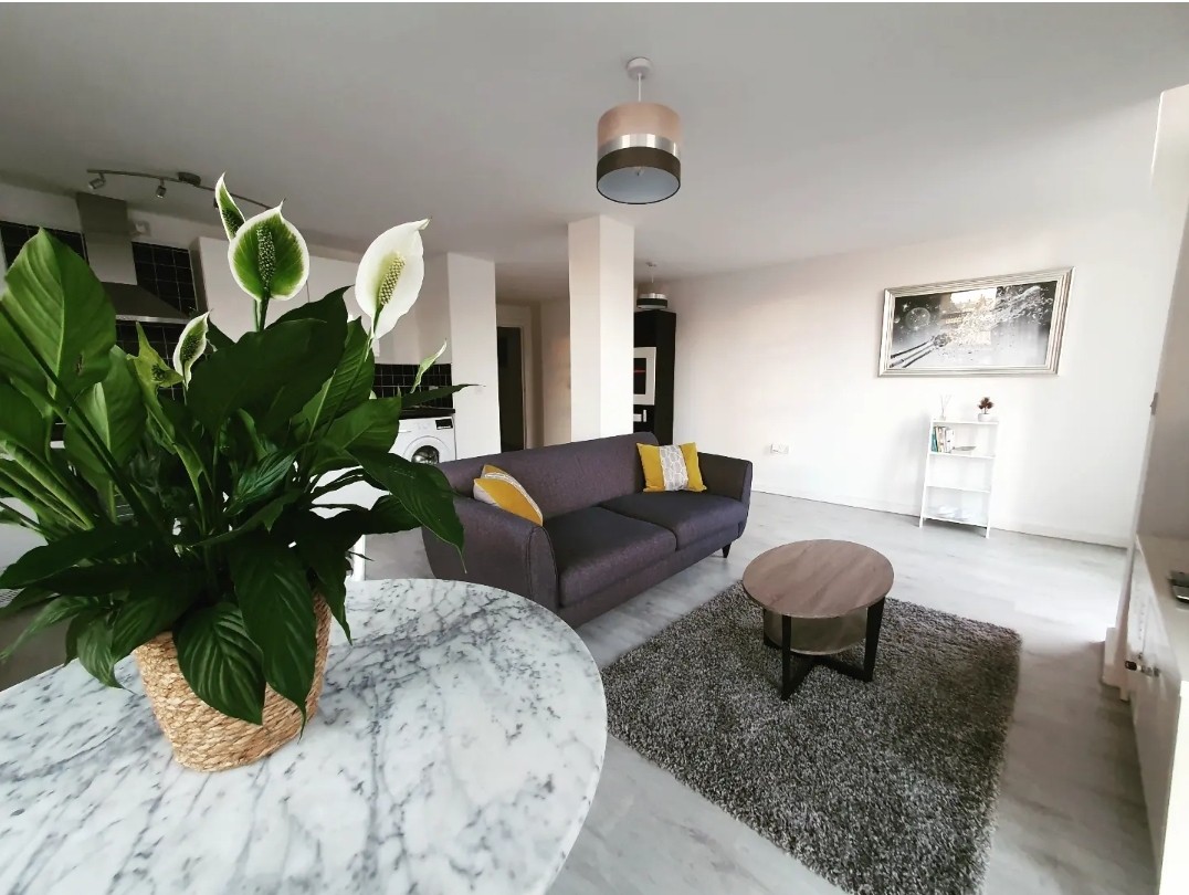 Central Liverpool: Stylish 2 Bedroom Apartment