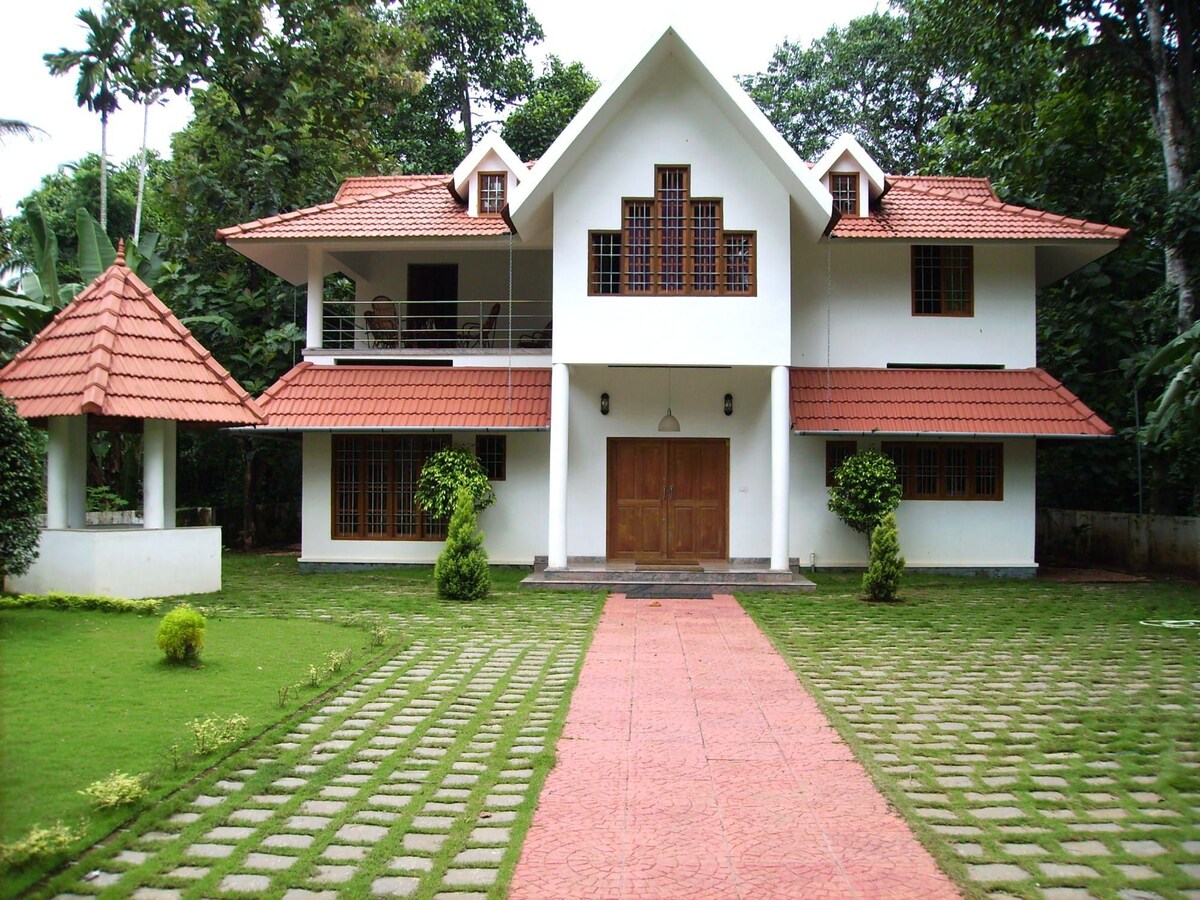 German Saheb Owned villa with 4 AC bedrooms