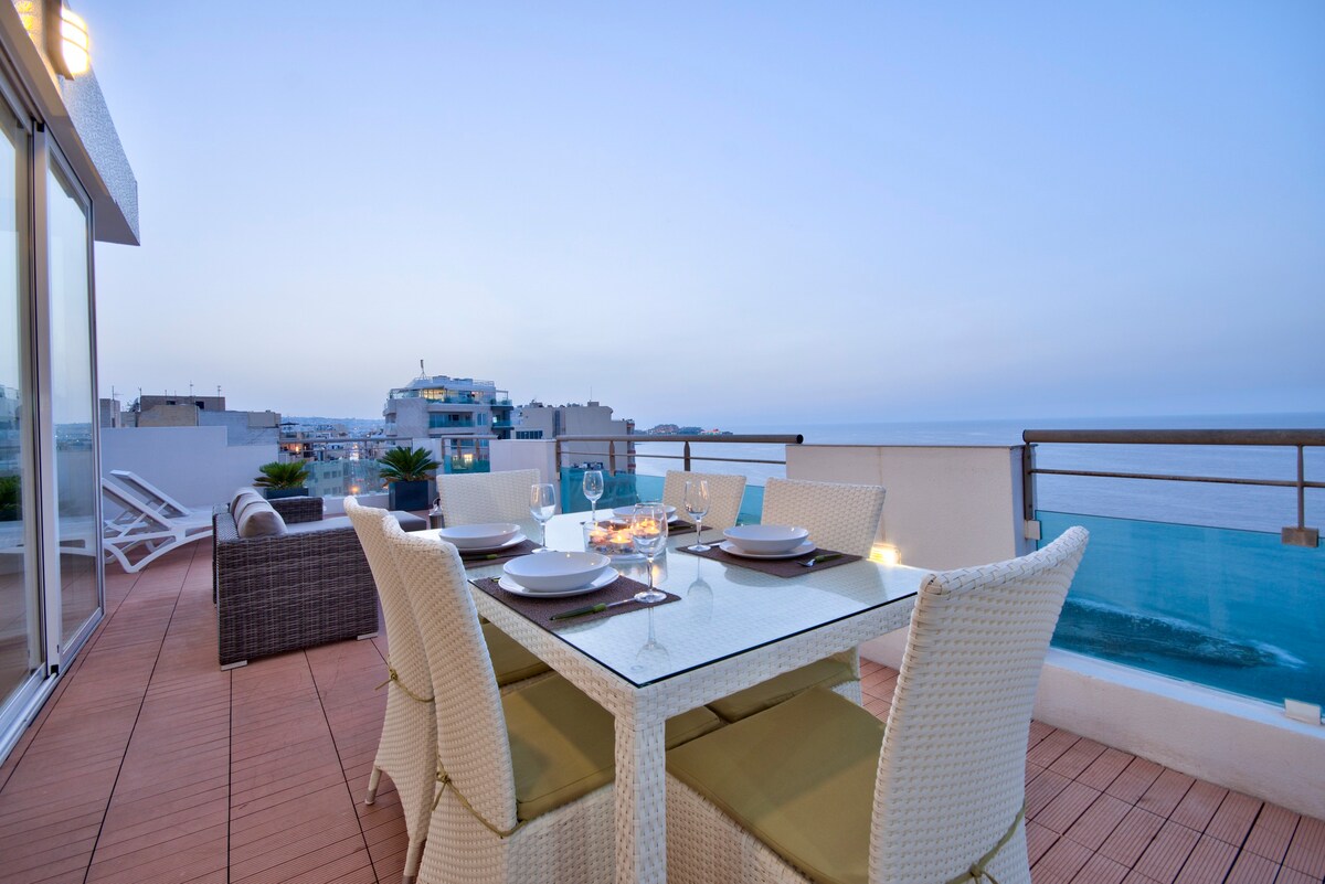 Iconic Seafront 2-bedroom Sliema Penthouse