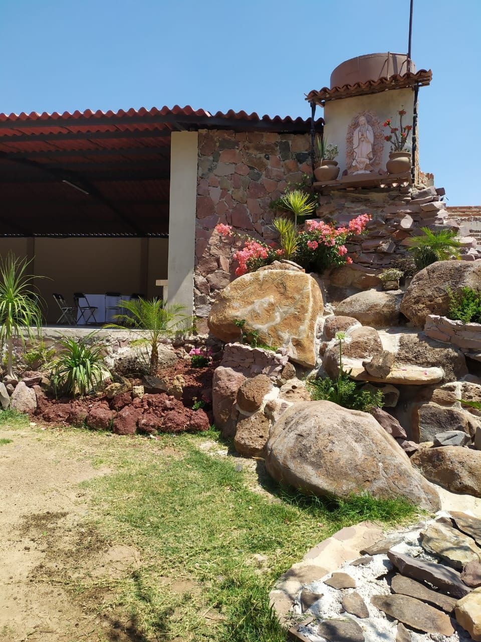 Terraza con Alberca de agua climatizada en Rancho