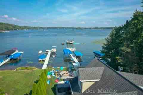 Beautiful Lakehouse on one of cleanest lake.