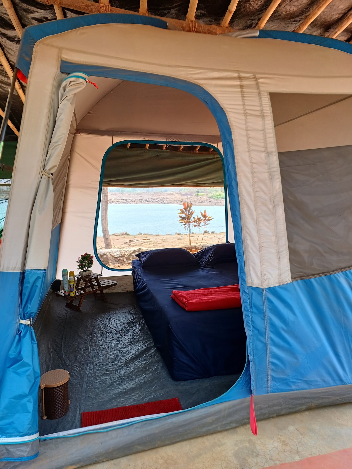 Camptown - Lake View Tent