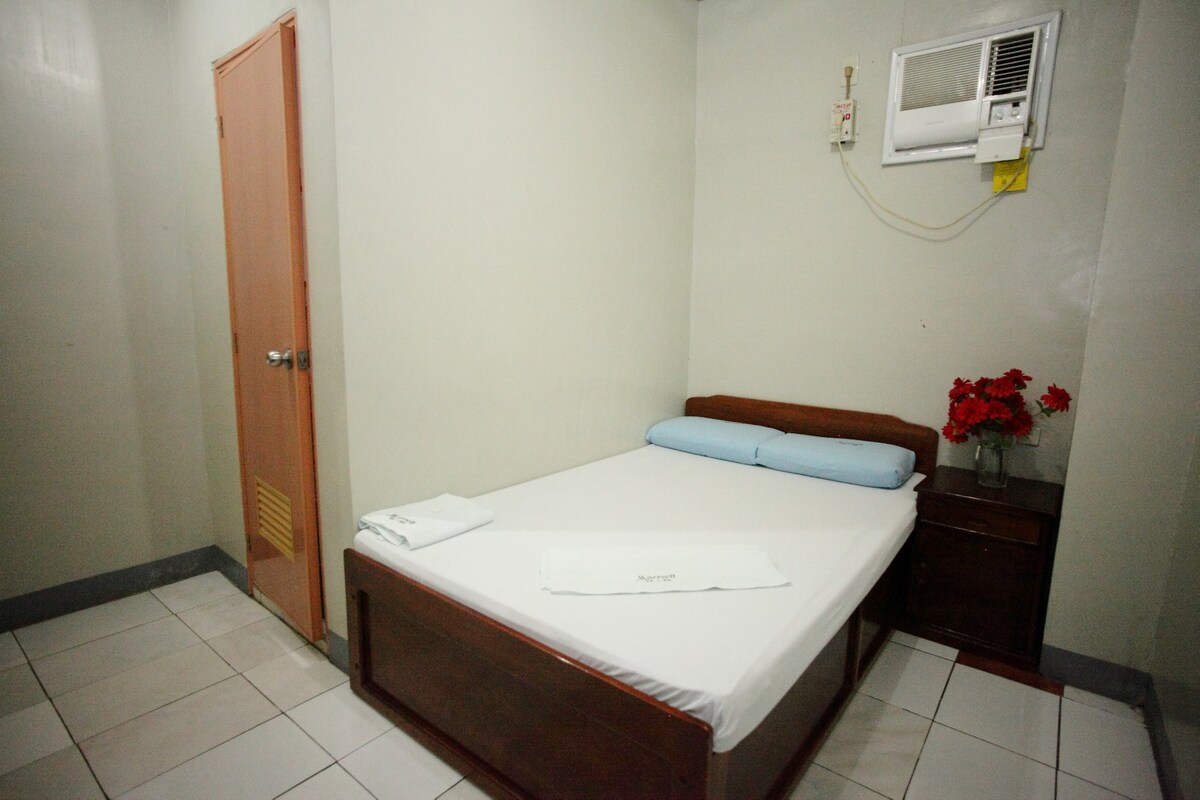 Marriett Inn ( Room 7)