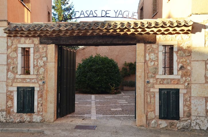Santa María de Riaza的民宿