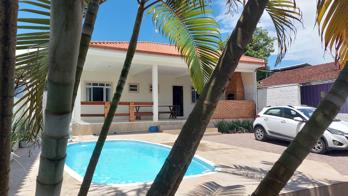 Casa da Mana, casa praia com piscina, Pinheira-SC