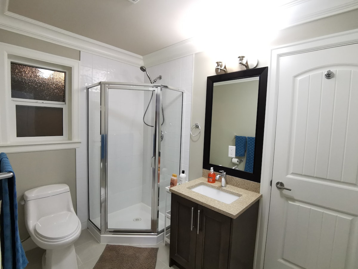 SunnyHouse-Bright&clean 2bedroom 2bathroom Suite