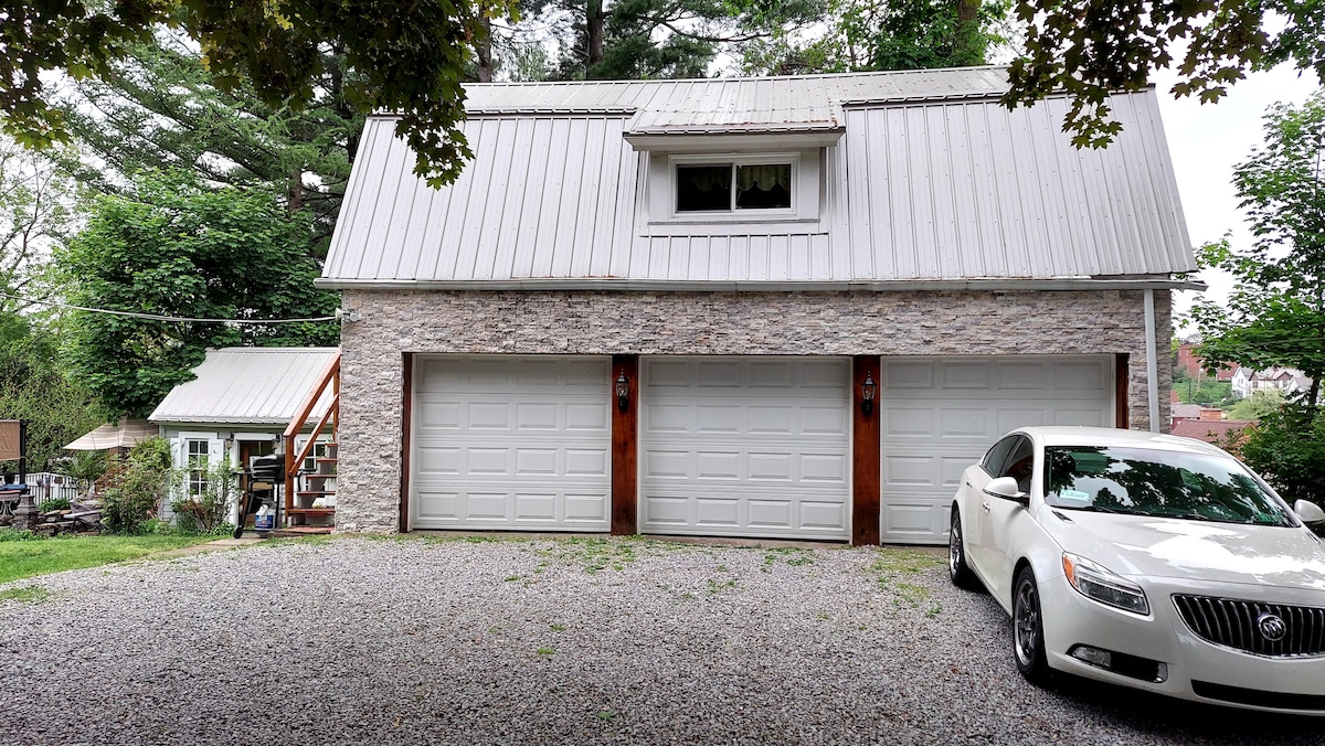 New 1 bedroom garage apartment