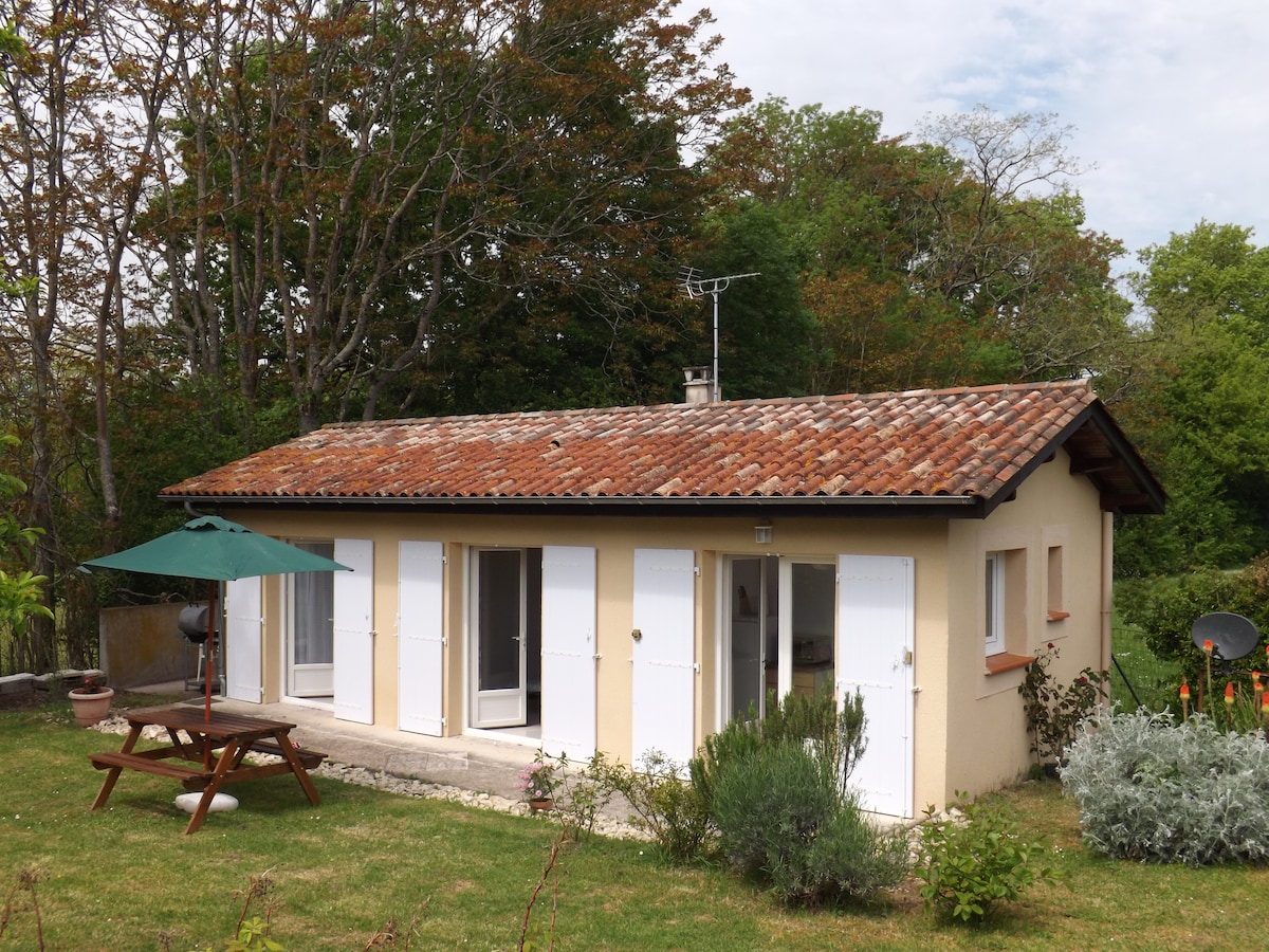 Sans Souci Detached Gite with Pool