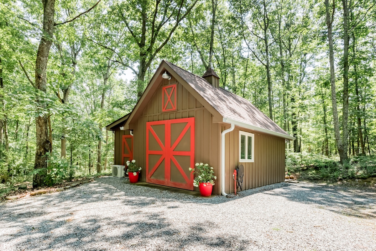 The Barn Guesthouse on Lookout Mountain