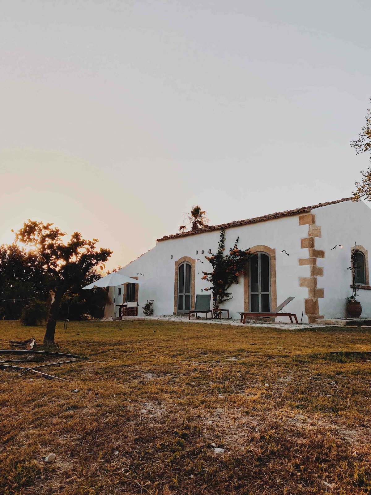 Casa Rebellina -西西里郊区住宅