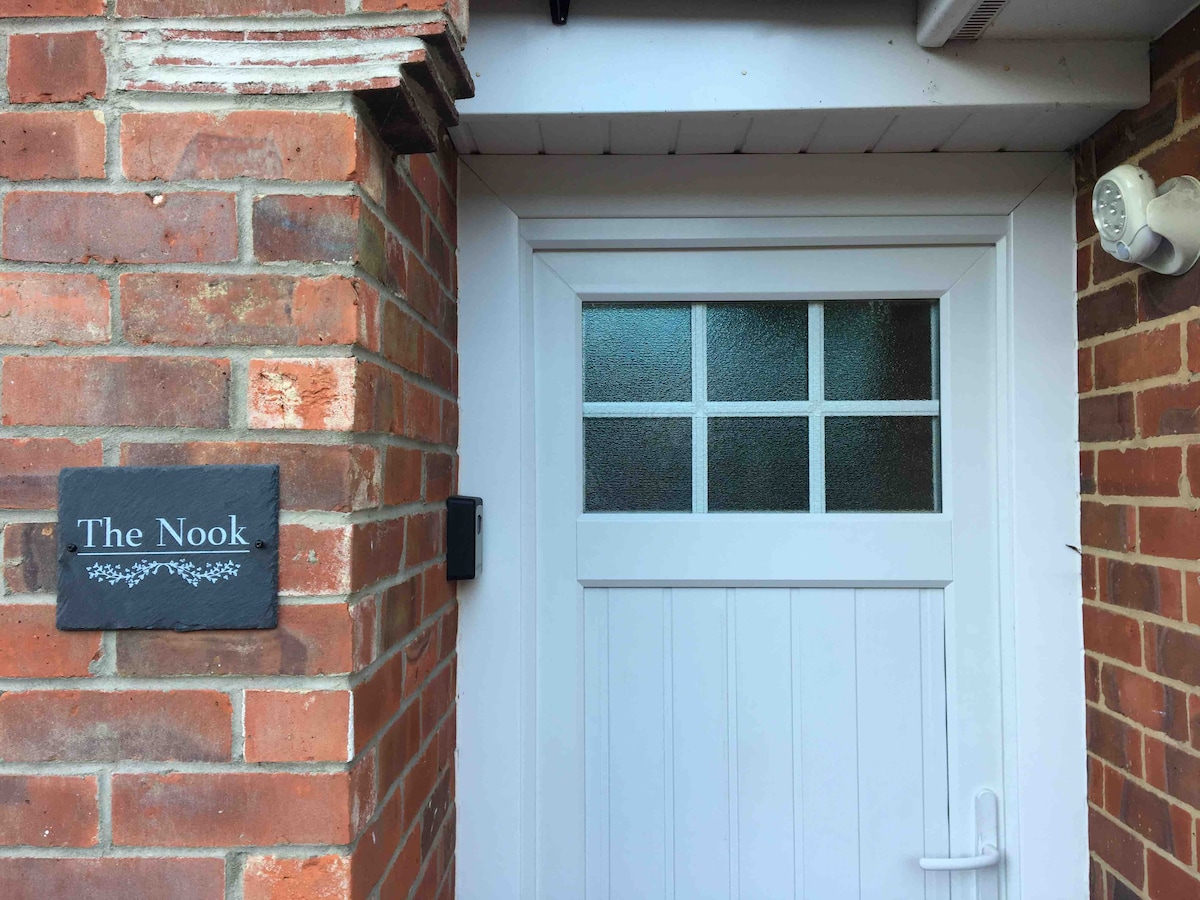 「The Nook」-位于安静地区的独立附属建筑