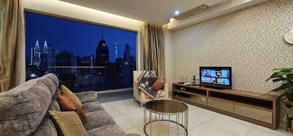 吉隆坡市中心 超级无敌双子塔景观 豪华公寓大露台 顶楼无边泳池