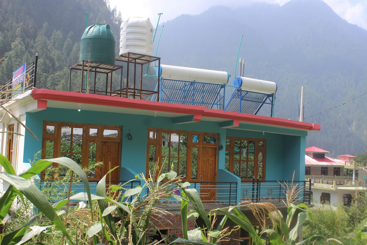 cool homestay mountain view
