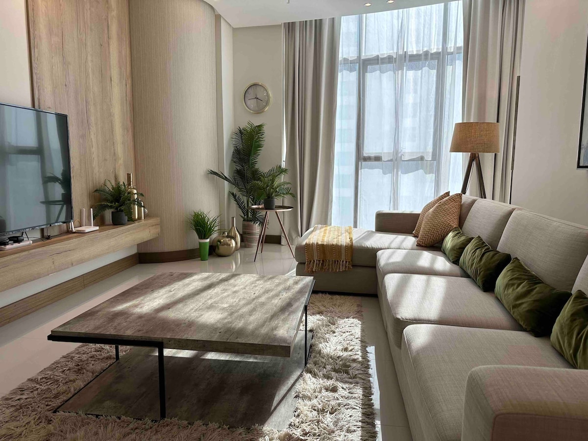 Modern & Chic Apartment in Seef