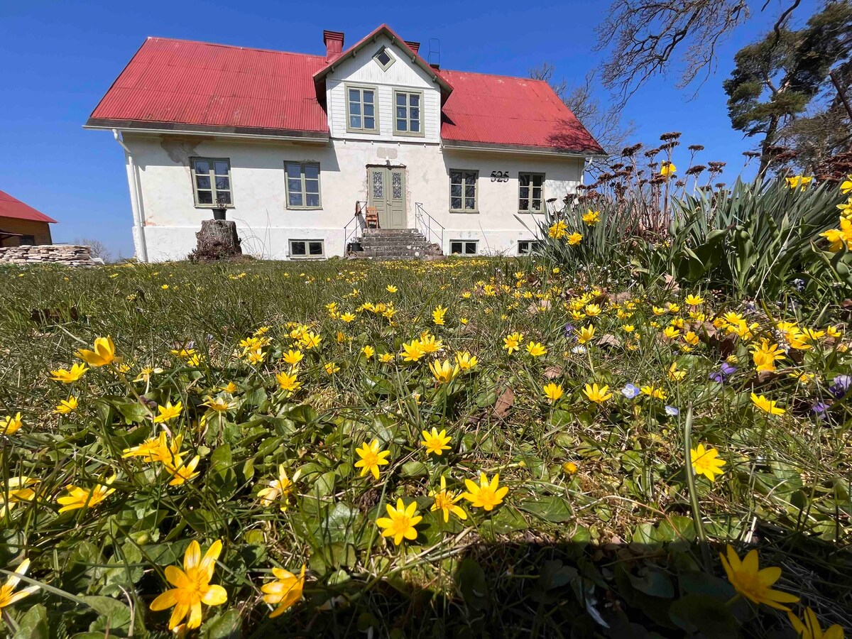 Exklusiv Gotländsk kalkstensgård