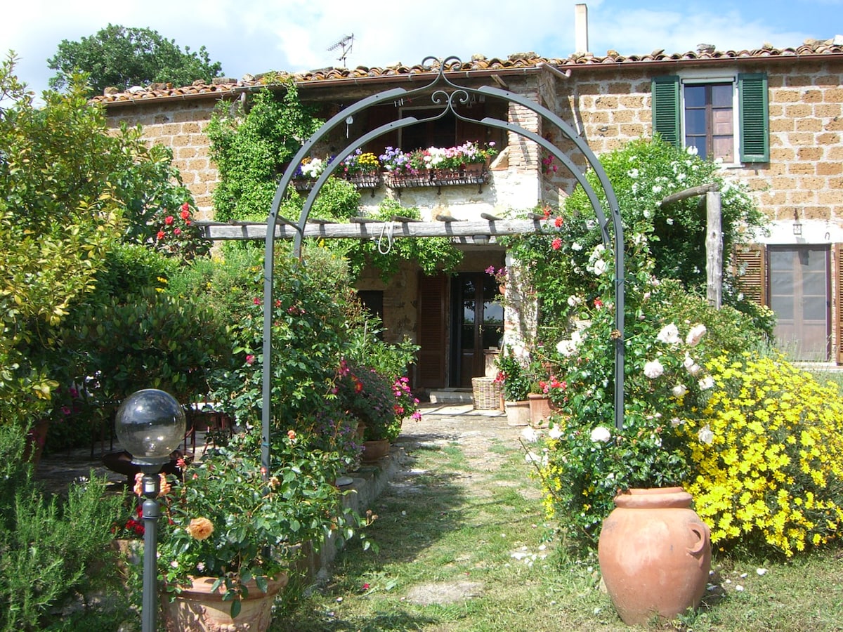 "Le Querciolaie Monte Cavallo" - ganzes Haus