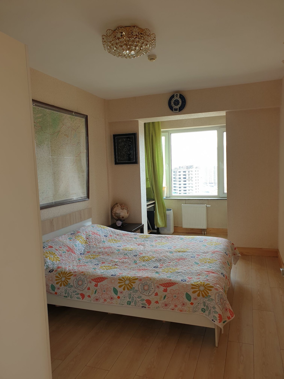 Fully equipped rooms
3.4 km away from downtown