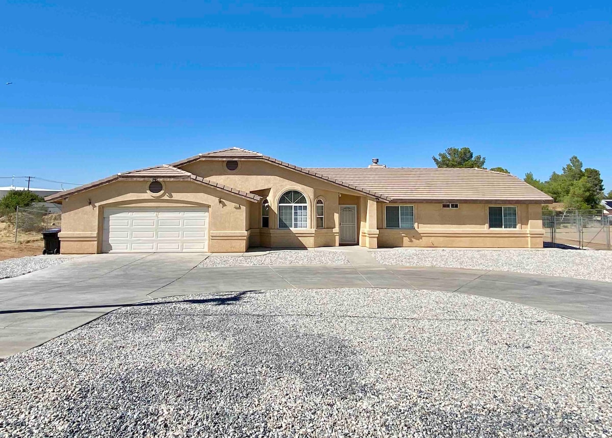 Centrally located family home in Victorville