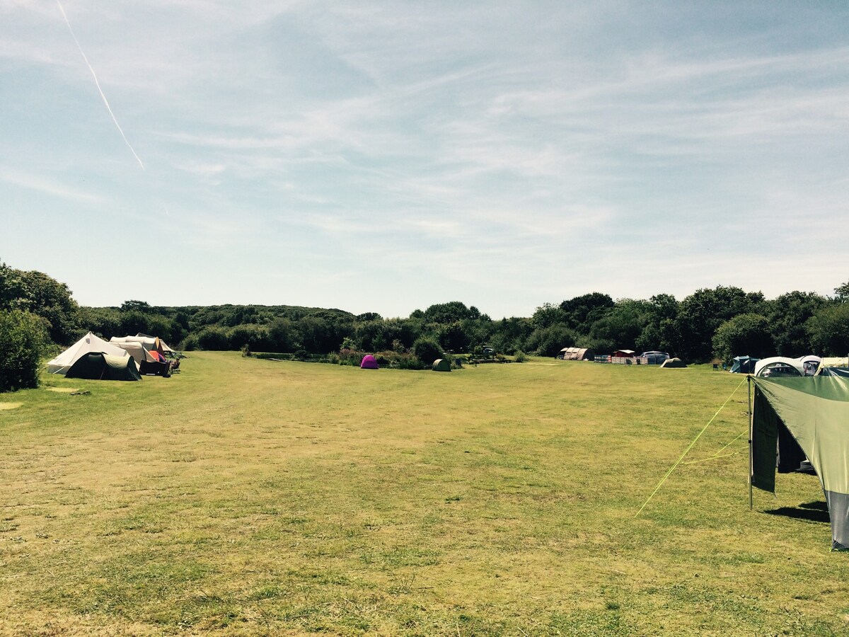 Camping - Small tent pitch 2: bring your own tent.