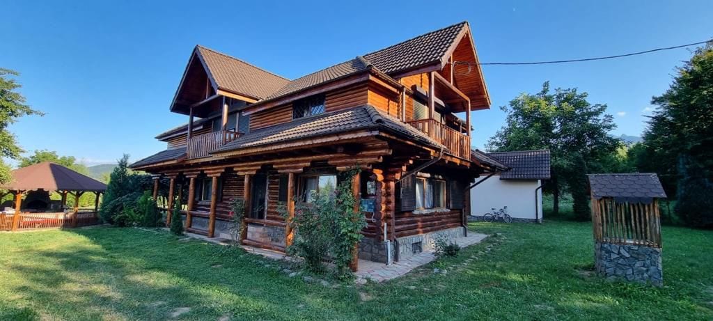 Amazing villa in the mountains with Jacuzzi