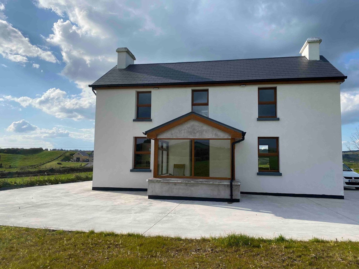 Spacious 3 bed country house, Drinagh