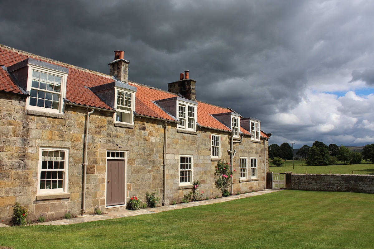 Manor Cottage in North York Moors for 4 people