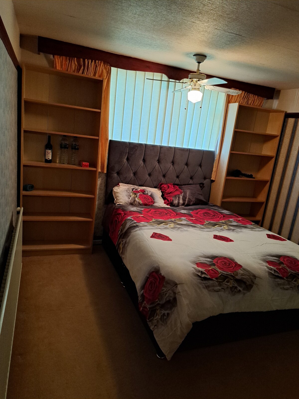 Tidy Double Room/Bed, Close To Nottingham City.