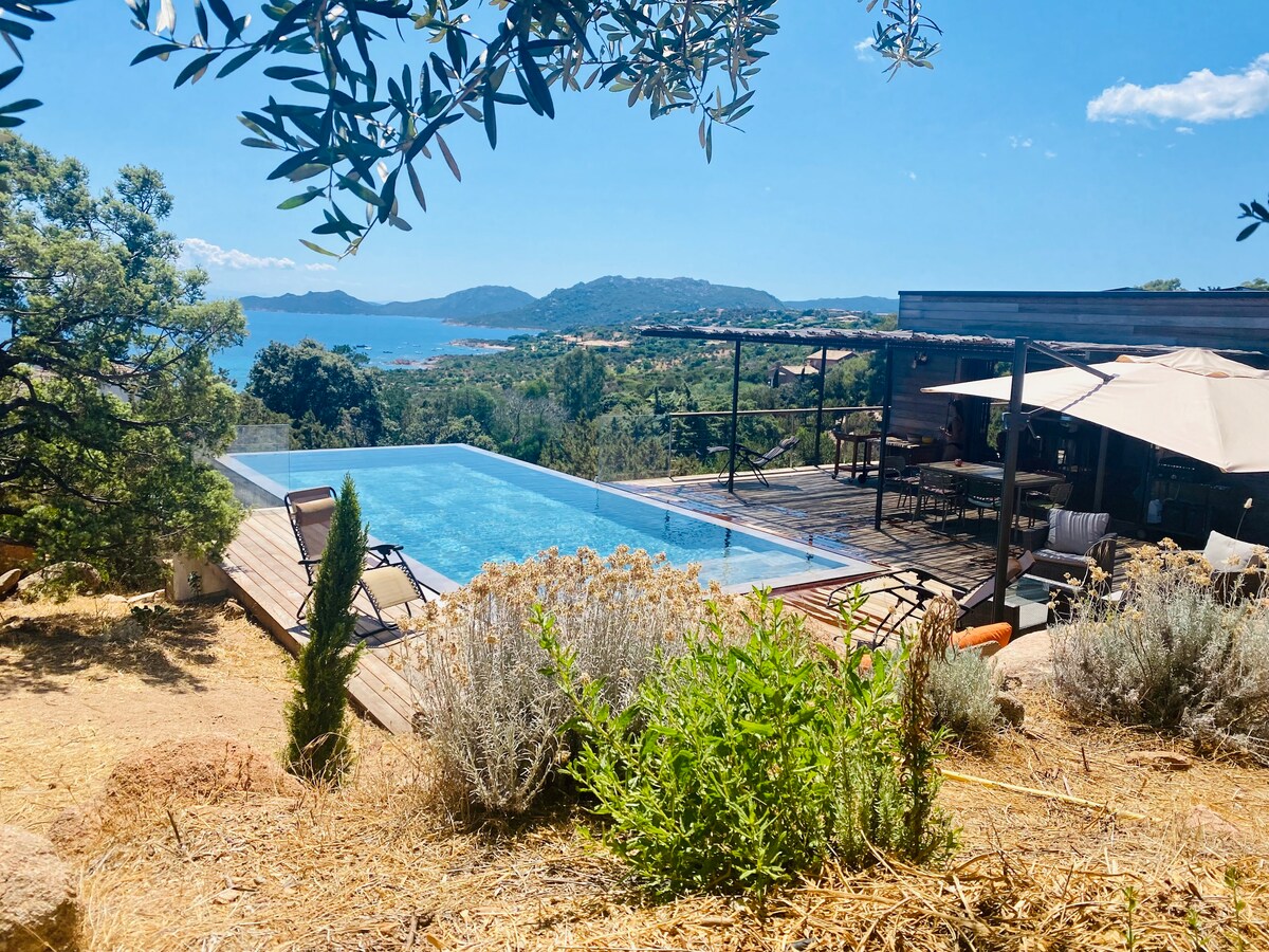 Villa de charme vue mer et piscine à Palombaggia