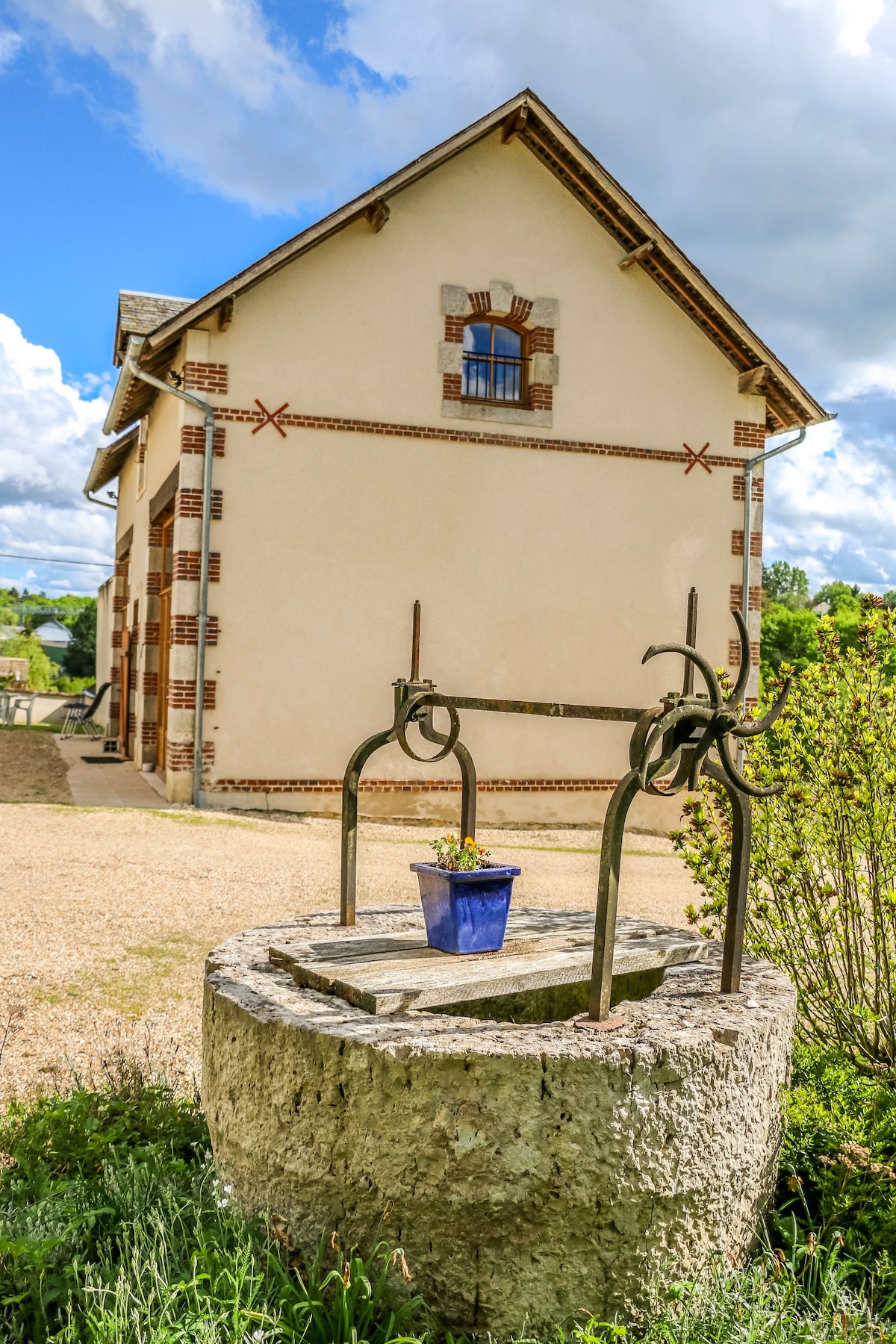 Le Chai de la Croix St Etienne