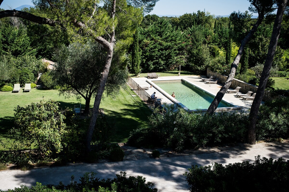 Provence, Mas 16 p, piscine, tennis