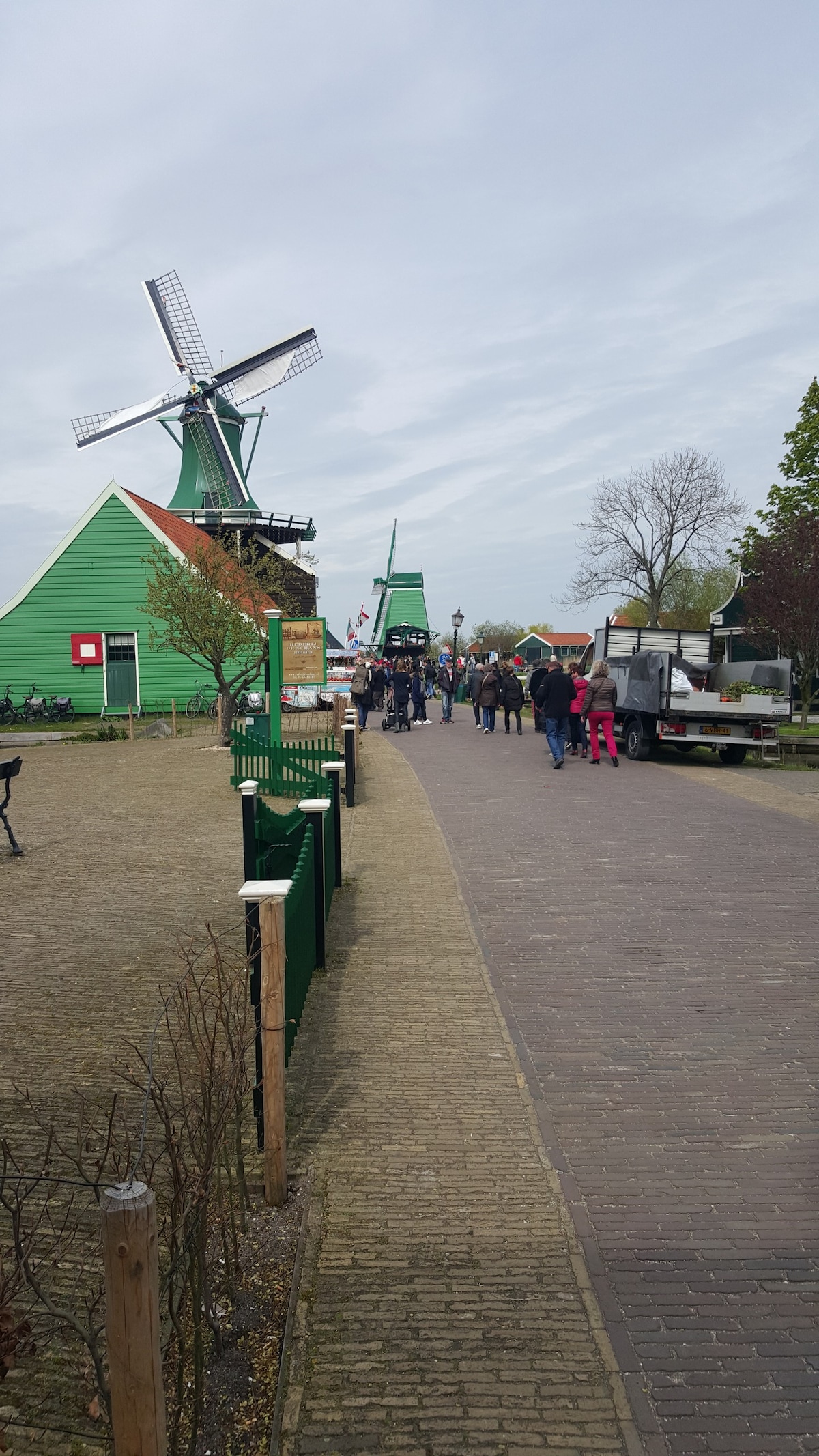 4人客房距离Zaanse Schans 7公里