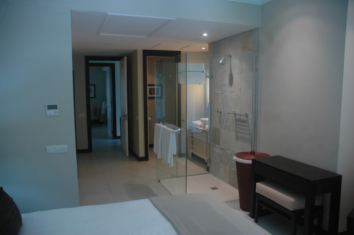 Health Cert. Papay Suite by Simply-Seychelles