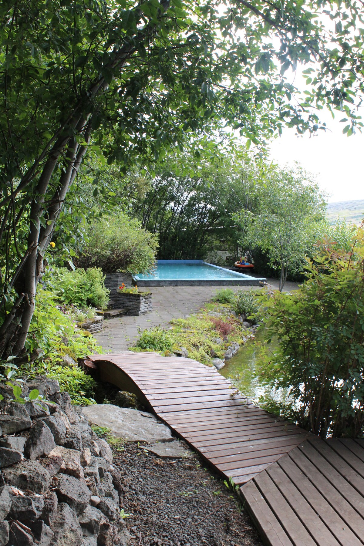 Trod North (M) Geo natur浴缸、温暖的泳池、花园