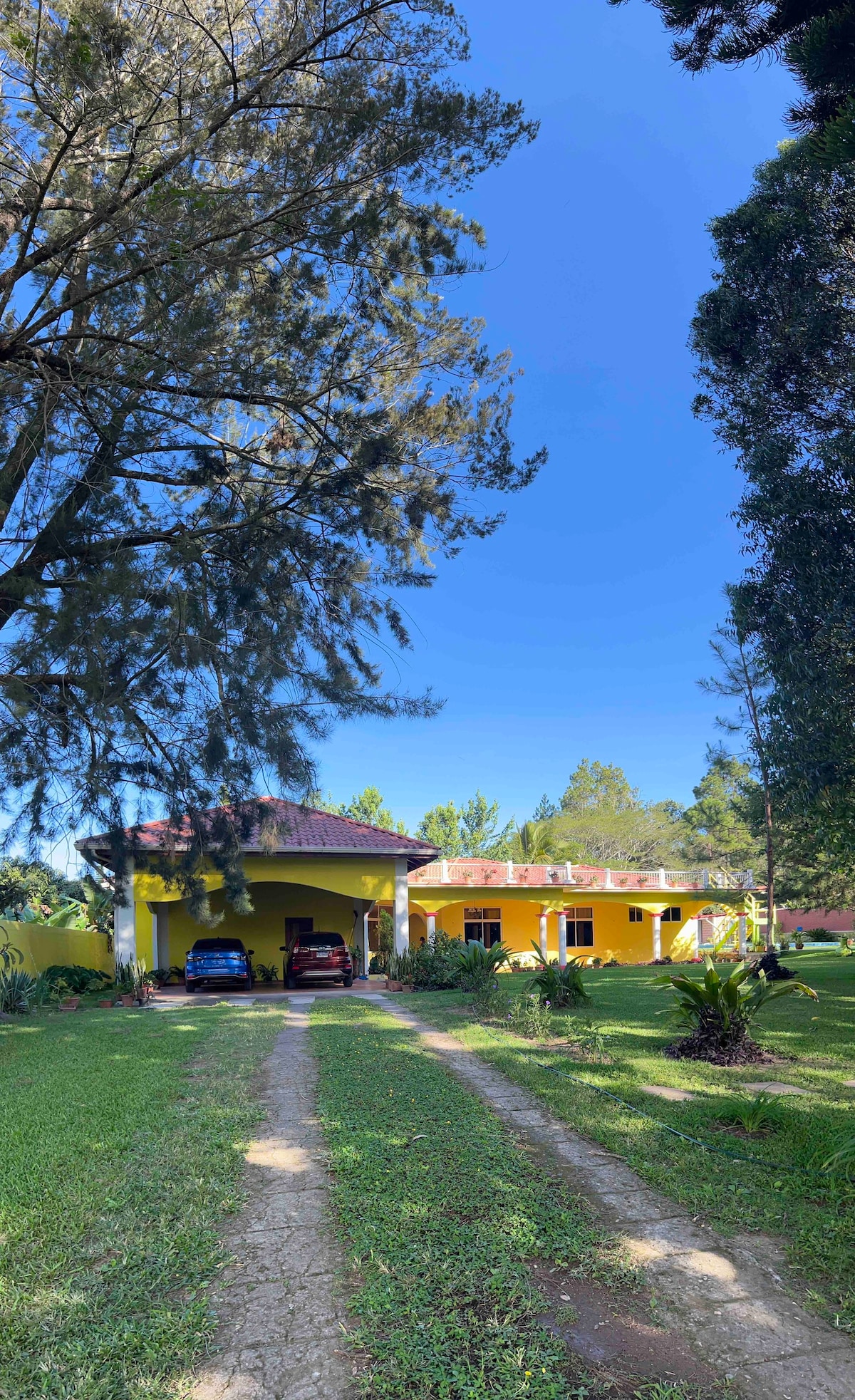 Refugio con piscina y naturaleza