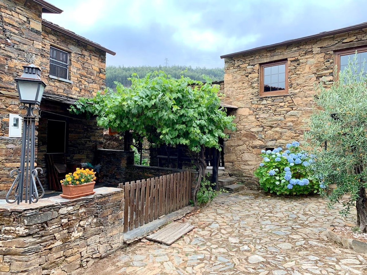 Portugal Mountains Xisto Stone Village Chalé