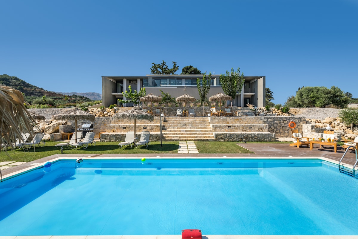 Estate villa for luxury and relaxing holidays