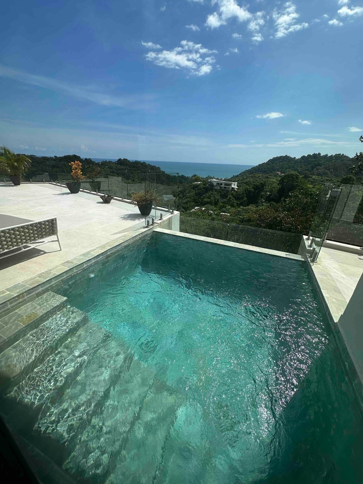 Exclusive, indulgent Ocean n Mountain View Villa